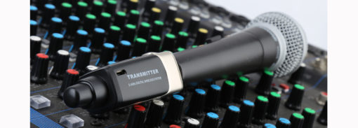 XVIVE U3 Dynamic Microphone Wireless System- Rechargeable - Image 2