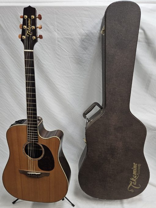 Takamine TAN 15C W/Case USED