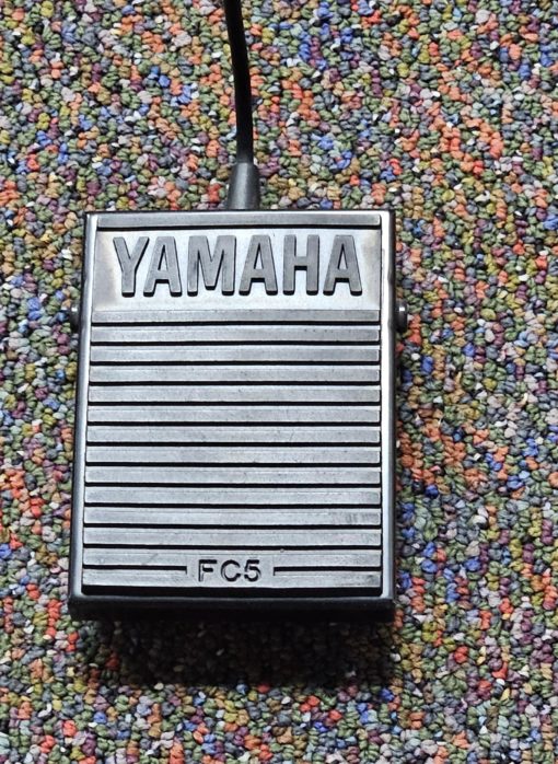 Yamaha YPG535 with Pedestal & Sustain Pedal Included - USED - Image 8